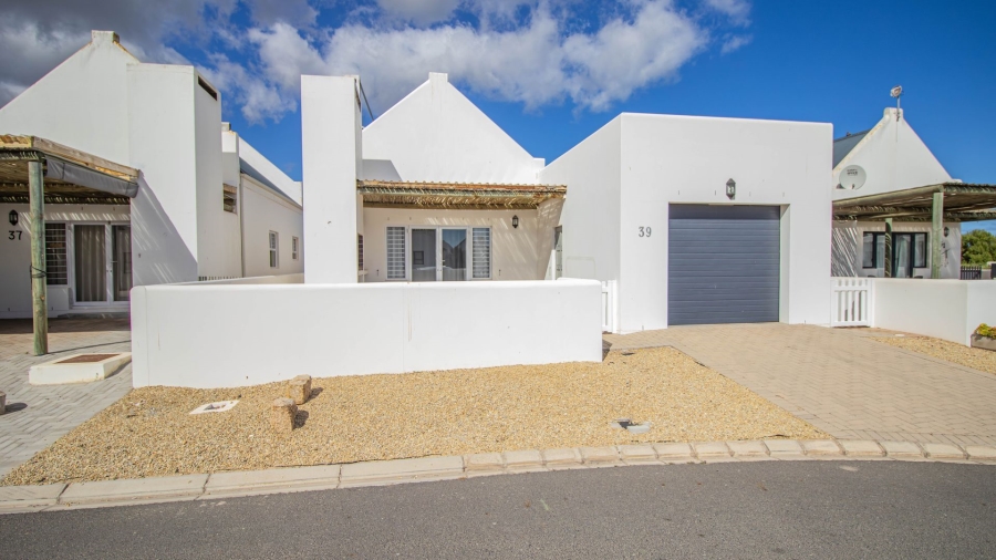 2 Bedroom Property for Sale in Britannia Reef Estate Western Cape